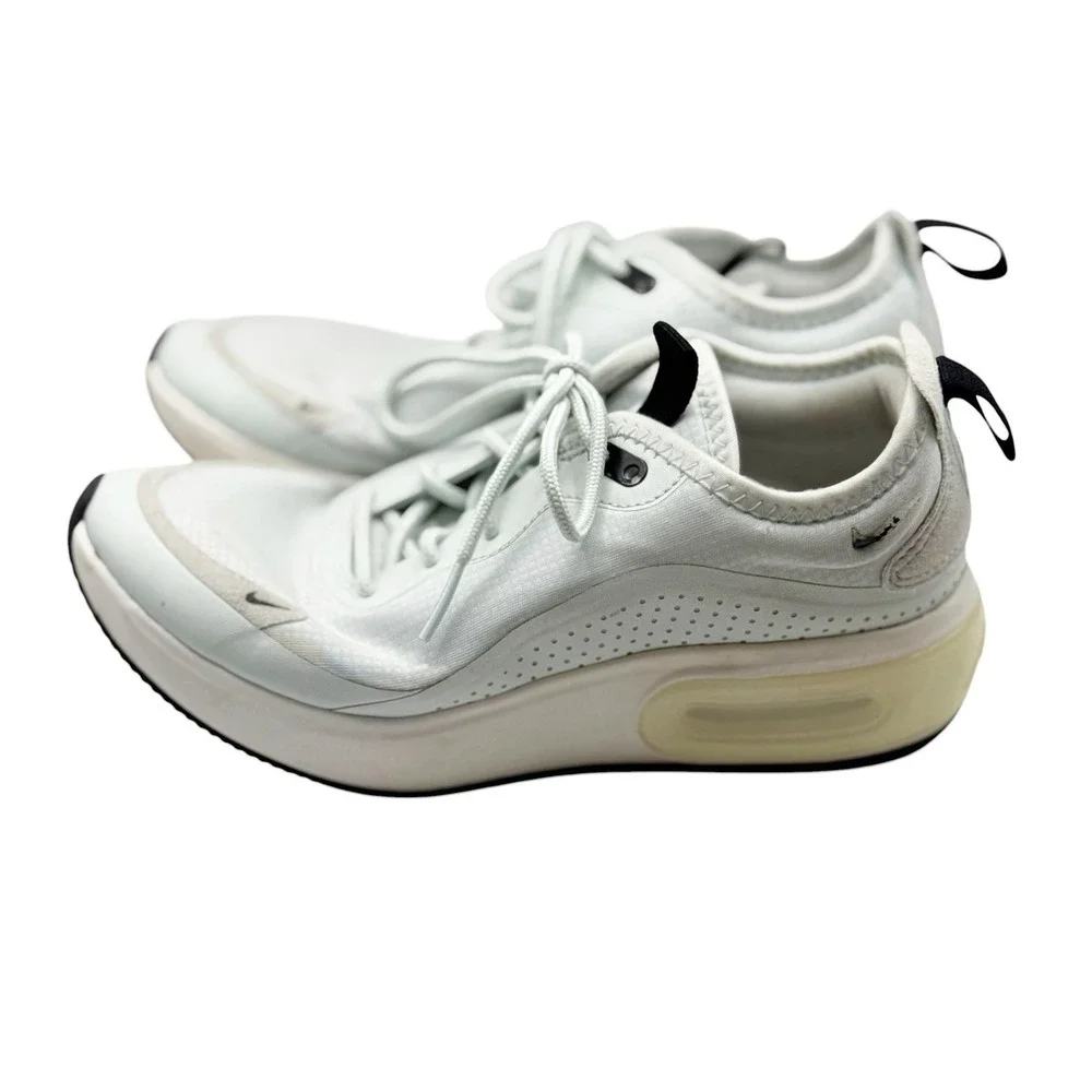 B32 Nike Air Max DIA Women's Size 5 Gray Running Athletic Shoes Grey AQ4312-002